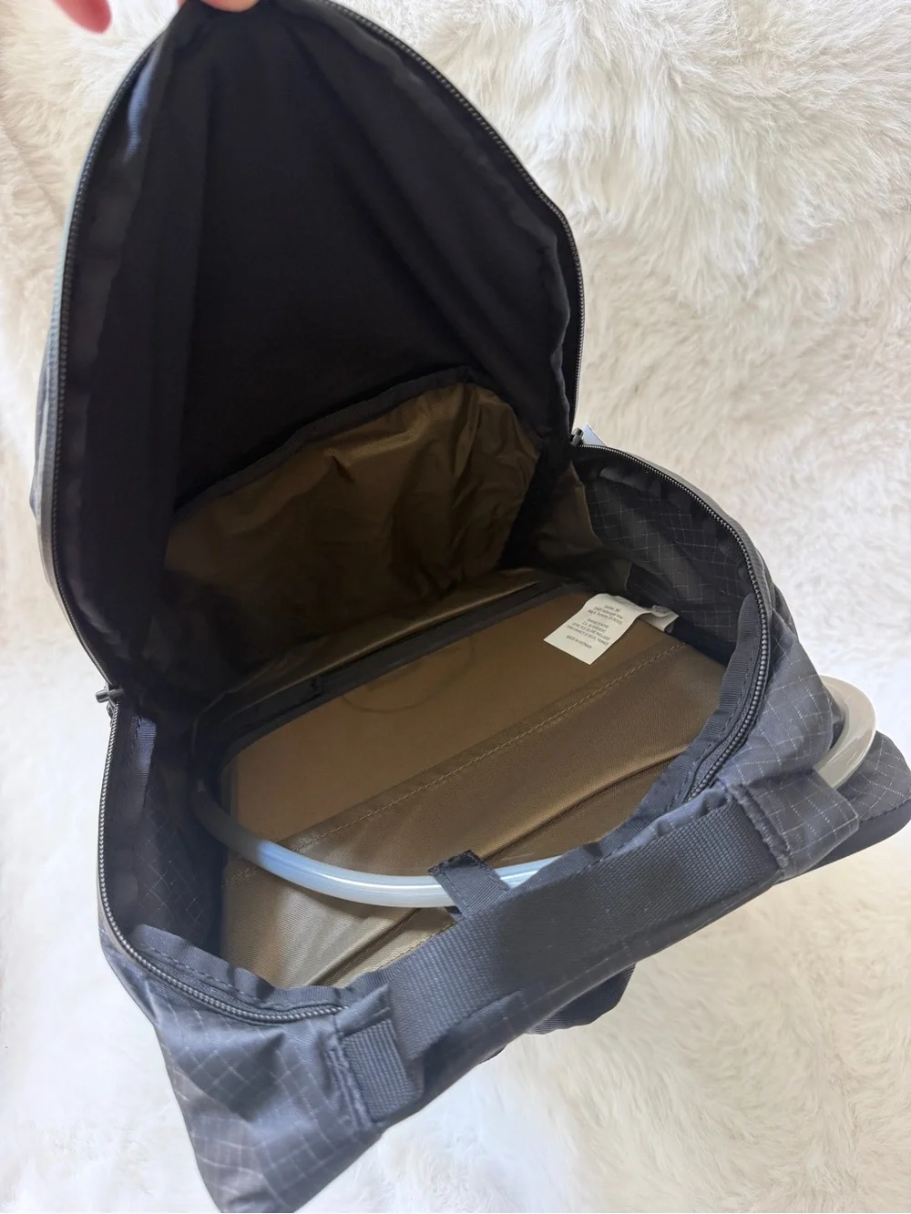 DAKINE Seeker 18L Hydration Pack NWT